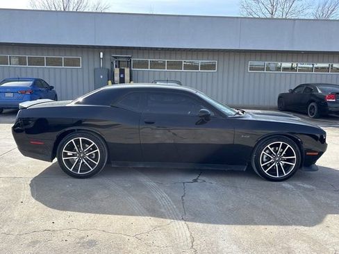 Used 2023 Dodge Challenger R/T image 2