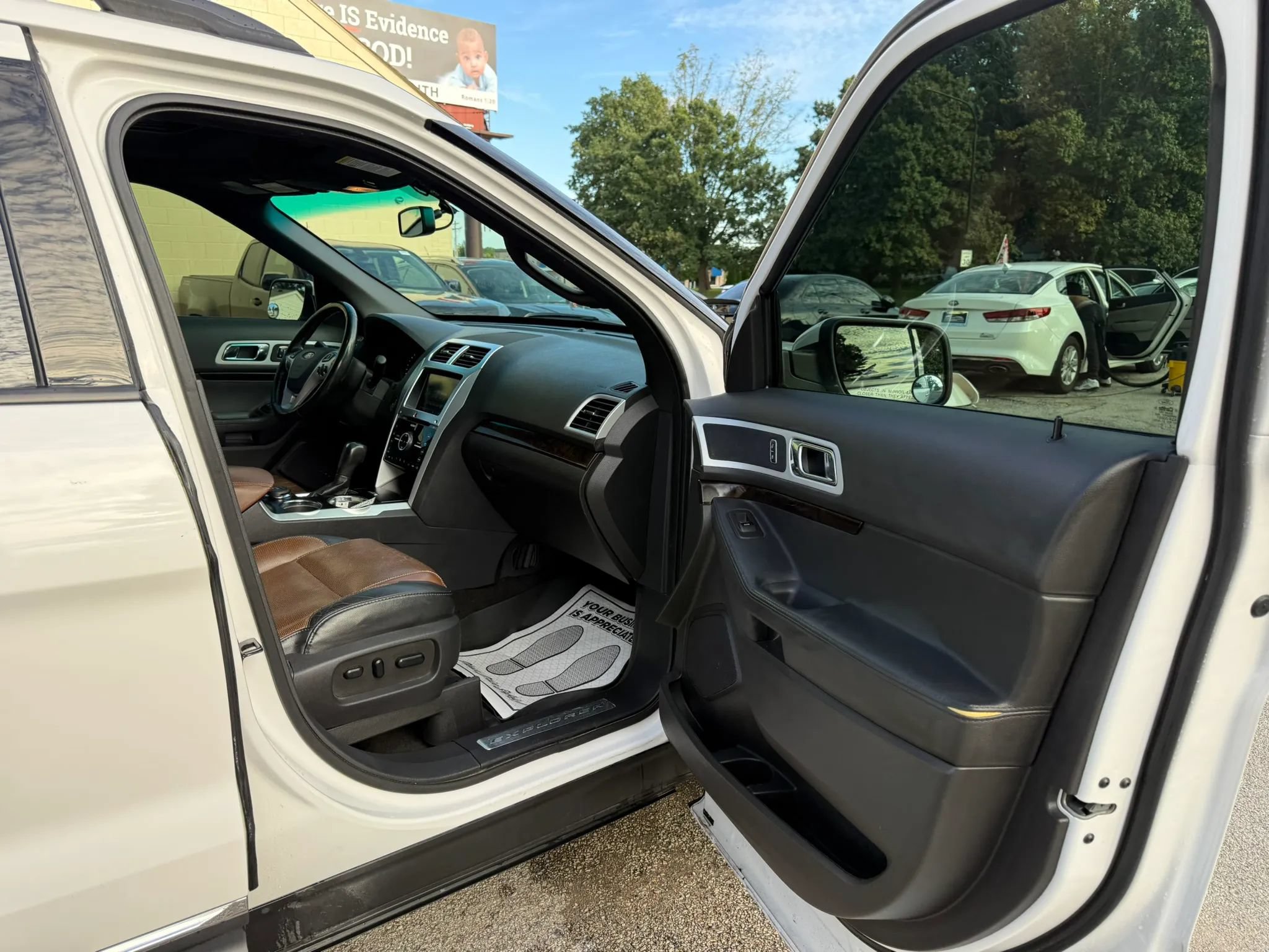Used 2012 Ford Explorer Limited AWD/4WD image 19