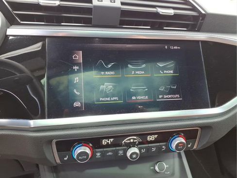 Used 2021 Audi Q3 2.0T Premium image 26