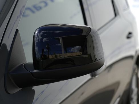 Used 2024 Dodge Durango R/T RWD image 12