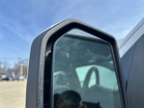 Used 2015 Ford F150 Lariat w/ Equipment Group 502A Luxury image 31