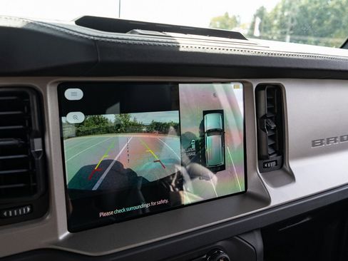 New 2025 Ford Bronco Outer Banks w/ Sasquatch Package image 24