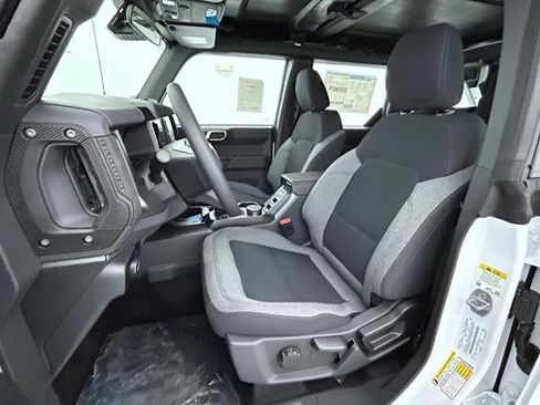 New 2025 Ford Bronco 4-Door image 10
