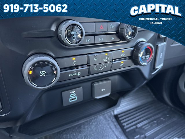 New 2026 Ford F550 4x4 Crew Cab image 31
