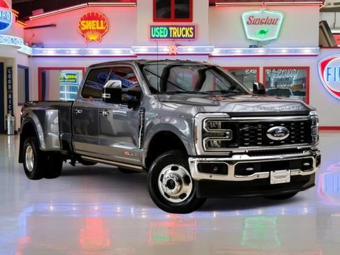 Used 2024 Ford F350 Lariat w/ Lariat Ultimate Package AWD/4WD image 1