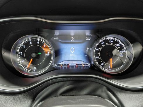 Used 2021 Jeep Cherokee Trailhawk image 33