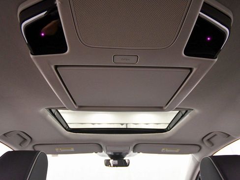 New 2026 Honda Odyssey Touring image 12