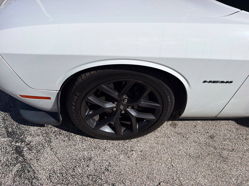 Used 2021 Dodge Challenger R/T w/ Blacktop Package RWD image 9