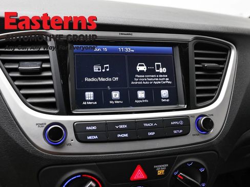 Used 2022 Hyundai Accent SEL FWD image 18
