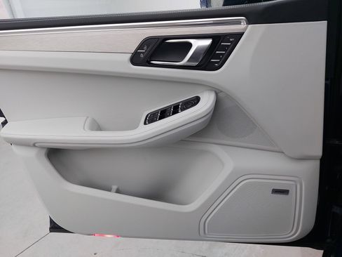New 2026 Porsche Macan AWD/4WD image 29