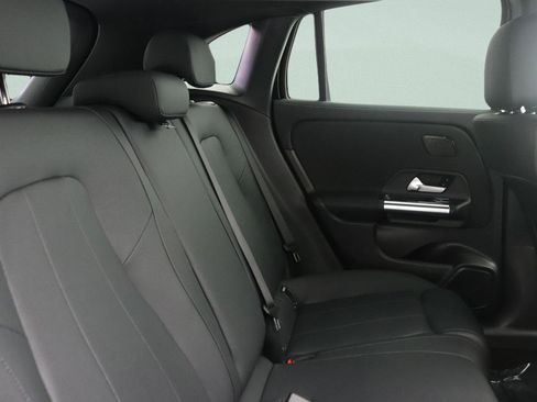 New 2026 Mercedes-Benz GLA 250 4MATIC image 8