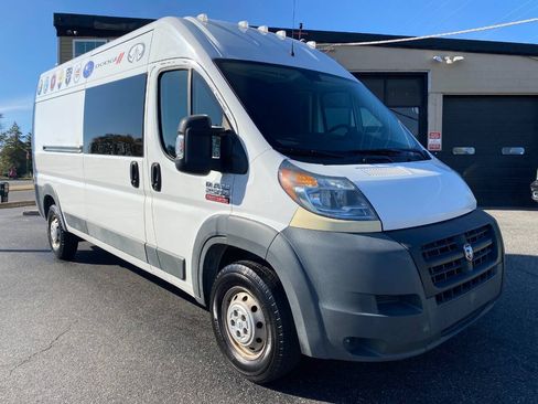Used 2015 RAM ProMaster 2500 w/ Mopar Trailer Tow Group FWD image 1