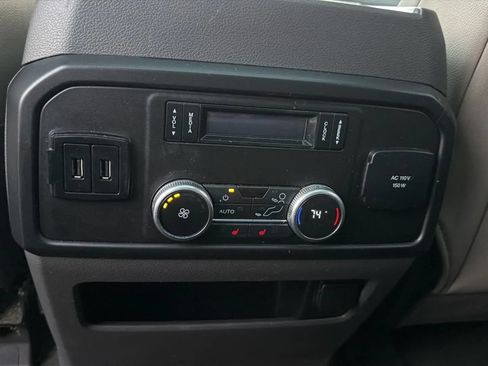Used 2018 Ford Expedition Limited w/ Equipment Group 301A AWD/4WD image 47