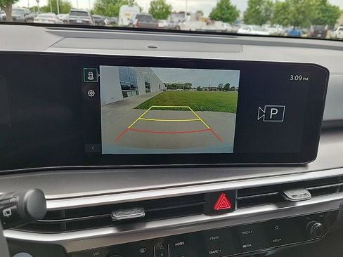 New 2026 Kia Sorento LX FWD image 20