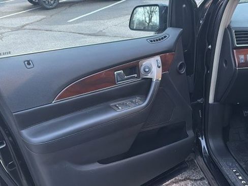 Used 2013 Lincoln MKX AWD image 8