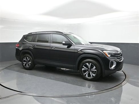 New 2026 Volkswagen Atlas SE image 17