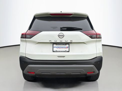 Used 2023 Nissan Rogue S FWD image 17
