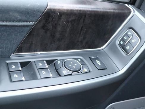 New 2026 Ford F250 Lariat w/ Black Appearance Package image 19