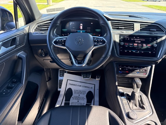 Certified 2023 Volkswagen Tiguan SE R-Line AWD/4WD image 21