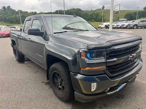 Used 2017 Chevrolet Silverado 1500 LT w/ All Star Edition AWD/4WD image 3