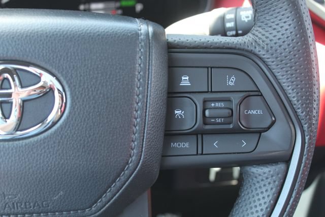 Used 2025 Toyota Sequoia TRD Pro AWD/4WD image 31