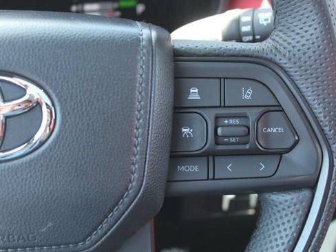 Used 2025 Toyota Sequoia TRD Pro AWD/4WD image 31