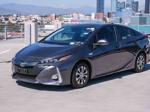 Used 2021 Toyota Prius Prime Limited w/ Carpet Mat Package (TMS) FWD image 1