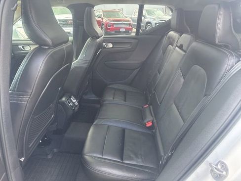 Used 2023 Volvo XC40 B5 Plus w/ Climate Package AWD/4WD image 24