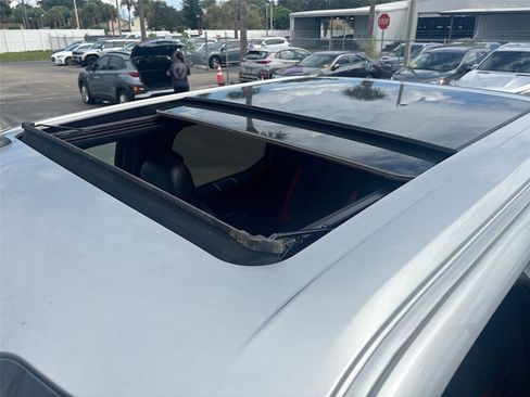 Used 2017 Ford F150 Lariat image 25