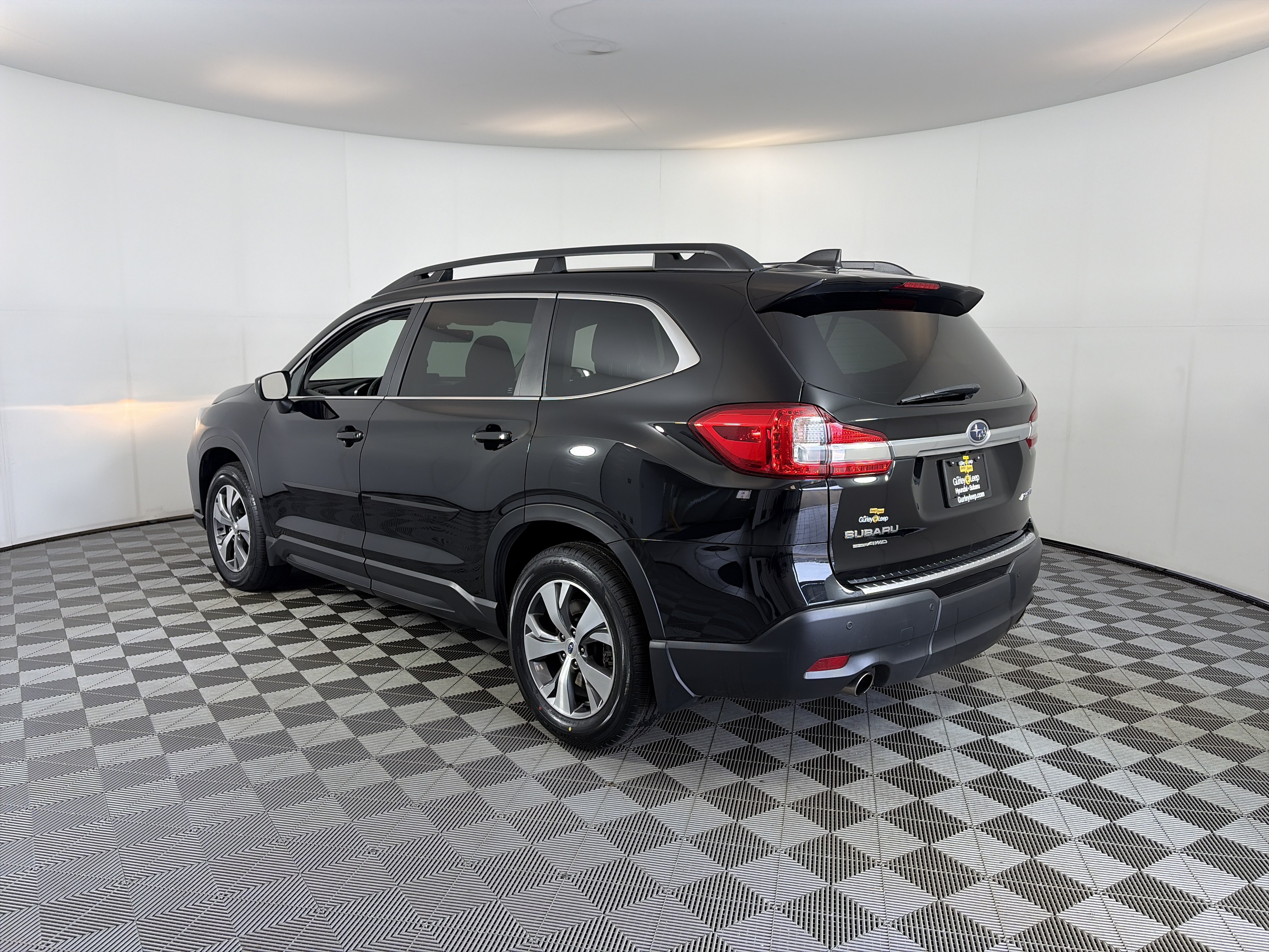 Used 2019 Subaru Ascent Premium AWD/4WD image 9