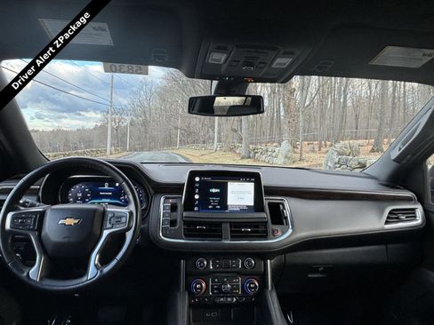 Used 2022 Chevrolet Tahoe LT w/ Luxury Package AWD/4WD image 5