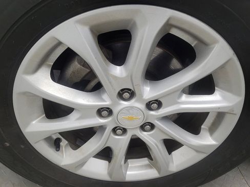 Used 2019 Chevrolet Equinox LT image 31