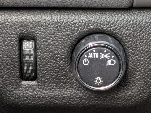 Used 2019 Chevrolet Colorado W/T w/ WT Convenience Package RWD image 22