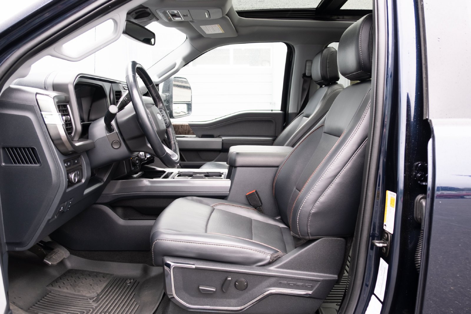 Used 2024 Ford F350 Lariat w/ Sport Appearance Package AWD/4WD image 12