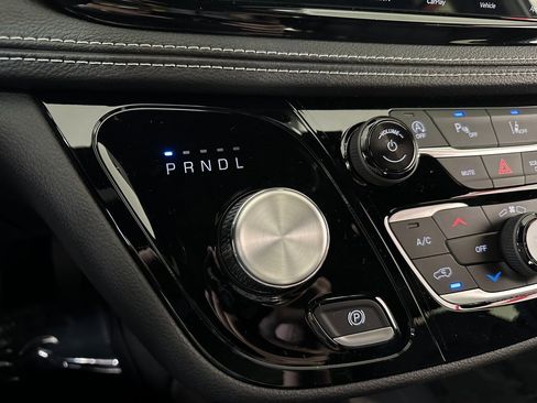 New 2026 Chrysler Pacifica Select image 28