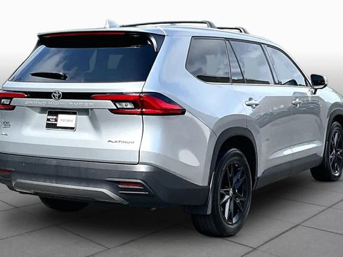 Certified 2024 Toyota Grand Highlander AWD image 13