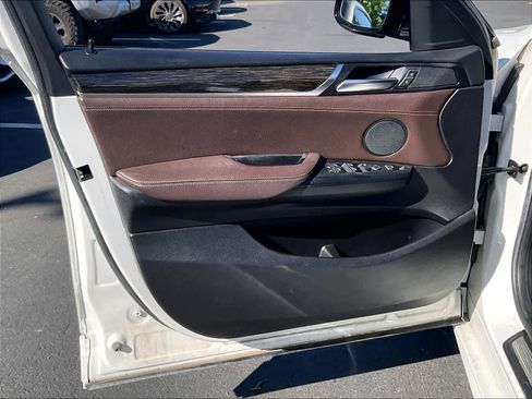 Used 2017 BMW X4 xDrive28i image 23