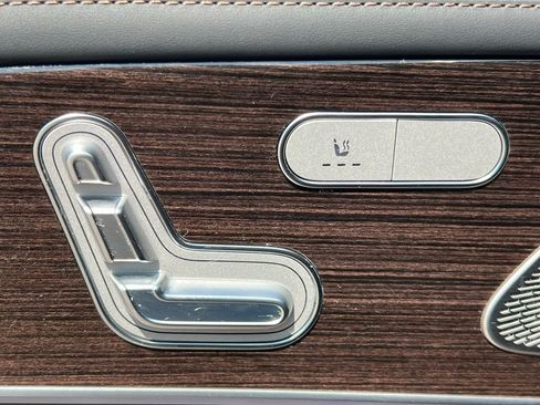 Certified 2024 Mercedes-Benz GLS 63 AMG 4MATIC image 37