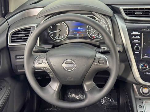 Used 2023 Nissan Murano S FWD image 18