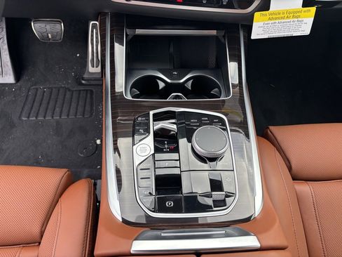 New 2026 BMW X7 xDrive40i w/ M Sport Package image 19