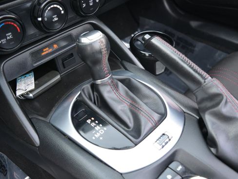 Used 2016 MAZDA MX-5 Miata Club image 16