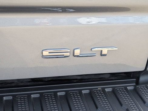 Used 2024 GMC Sierra 1500 SLT AWD/4WD image 8