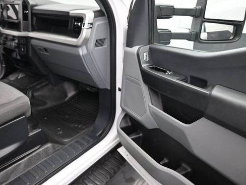 Used 2025 Ford F350 XL AWD/4WD image 26