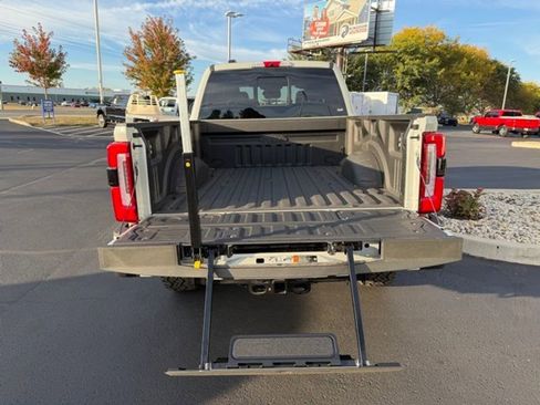 New 2025 Ford F350 Platinum w/ Tremor Off-Road Package image 26