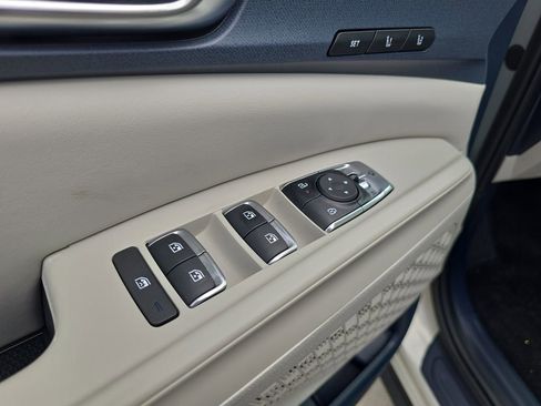 New 2026 Kia Carnival EX FWD image 21