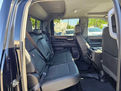 Used 2024 GMC Sierra 2500 Denali w/ Denali Reserve Package image 12