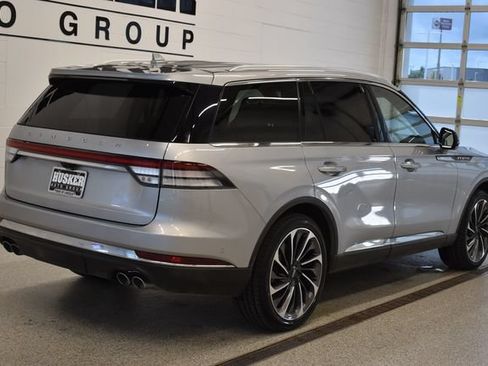 Used 2020 Lincoln Aviator Reserve w/ Equipment Group 202A AWD/4WD image 4