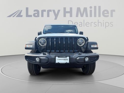 Used 2022 Jeep Wrangler Sport AWD/4WD image 8