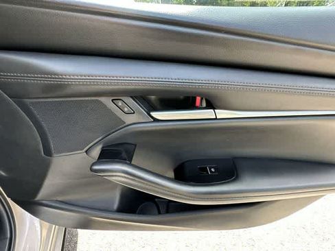 Used 2024 MAZDA MAZDA3 s FWD image 22