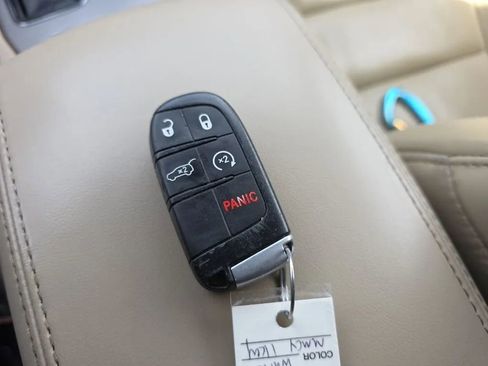 Used 2019 Jeep Grand Cherokee Limited image 37